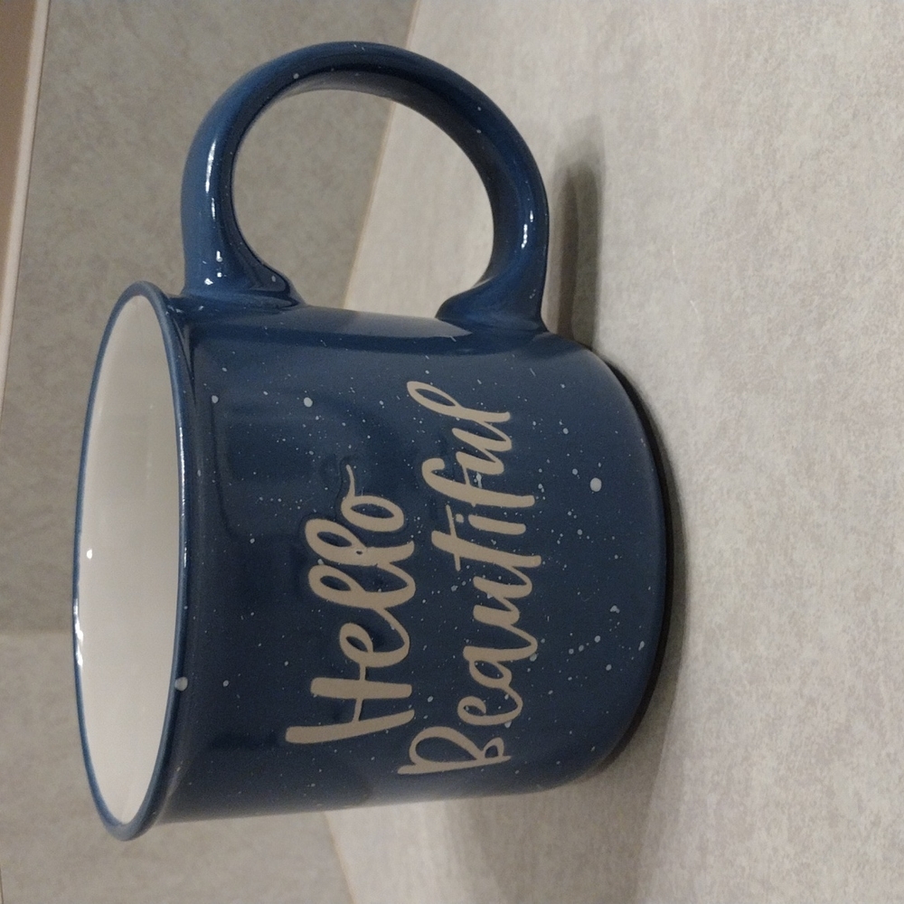 Eccolo Hello Beautiful coffee mug.